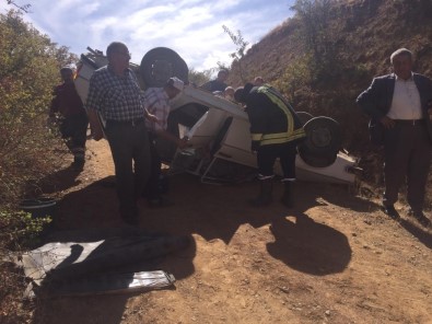 Isparta'da Otomobiliyle Şarampole Uçan Sürücü Yaralı Olarak Kurtarıldı