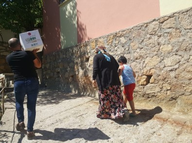 Tunceli'de İhtiyaç Sahiplerine Yardım Kolileri Ulaştırıldı