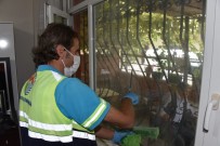 İhtiyaç Sahibi Vatandaşların Evleri Dezenfekte Ediliyor