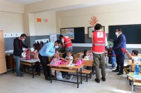 Kızılay Köy Okullarındaki Çocukları Unutmadı Haberi