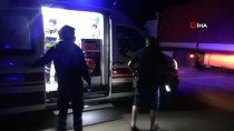 Sivas'ta Minibüsle Tır Çarpıştı Açıklaması 5 Yaralı