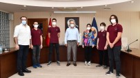 TEKNOFEST 2020'Derece Alan Öğrenciler Rektör Çamsarı'yı Ziyaret Etti