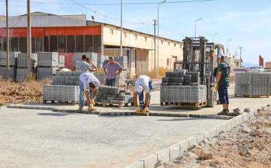 Didim Belediyesi Yol Yapım Çalışmalarına Devam Ediyor