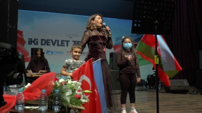 Azerbaycan Devlet Sanatçısı Azerin Açıklaması 'Karabağ'da Azerbaycan Bayrağını Dalgalandıracağız'