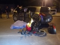İzmir'de Otomobil İle Motosiklet Çarpıştı Açıklaması 1 Ölü, 1 Yaralı Haberi