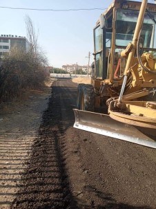 Bağlar'da Yol Yapım Çalışmaları Devam Ediyor