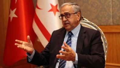 Mustafa Akıncı yenilgiyi hazmedemedi!