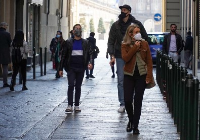 İtalya'da Günlük Vaka Sayısı Rekor Tazeledi