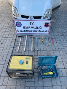 İzmir'de Kaçak Kazı Yapan 1 Kişi Yakalandı