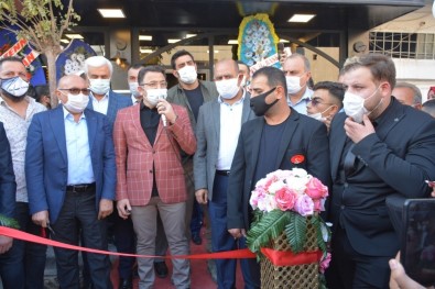 Mardin'in Ödüllü Kuaförü Yenilenen Salonuyla Hizmet Vermeye Başladı