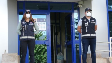 Kendini Doçent Olarak Tanıttı, İşe Alma Vaadiyle 50 Kişiyi Dolandırdı