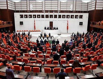 Markar Esayan için saygı duruşu!