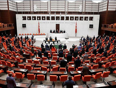 Markar Esayan için saygı duruşu!