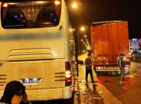 Samsun'da Yolcu Otobüsü Tıra Arkadan Çarptı Açıklaması 2 Yaralı Haberi