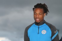 Loic Remy Açıklaması '3 Puan İçin Oraya Gittiğimizi Onlara Göstermemiz Gerekiyor'