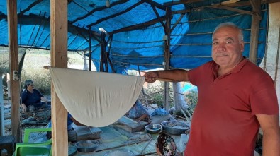 Almanya'da 25 Yıl Özlemini Çektiği Yufka Ekmeğin Ticaretine Başladı