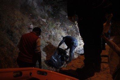 Kayseri'de Dehşet; Başına Taşla Vurup Öldürdü, Kayalıklardan Atıp Üzerini Taşla Örttü