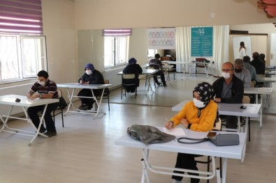 Safranbolu'da 12 Kursiyere 'Örtü Altı Sebze Yetiştiriciliği' Eğitimi