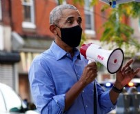 BARACK OBAMA - Seçimlerde son viraj! Barack Obama megafonla sahaya indi.