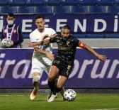 Göz Göz, Rakip Kaleyi Tutturamıyor