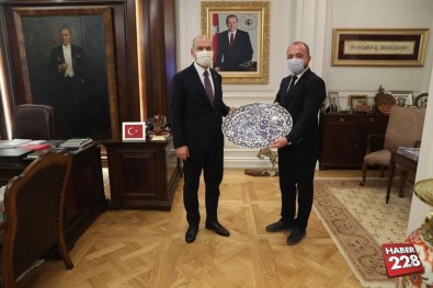 İl Başkanı Karabıyık, İçişleri Bakanı Soylu'yu Makamında Ziyaret Etti