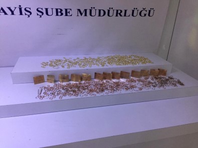 7,5 Kilo Altın Çalan Hırsızlar Yakalandı