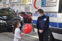 Kadıköy'de Korona Virüse Ambulansla Farkındalık