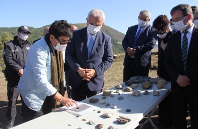 Ezber Bozan 12 Bin Yıllık Kahin Tepe'de Kazı Çalışmalarına Yerinde İnceleme