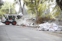 Konak'ta 7/24 Molozla Mücadele