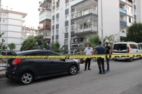 İzmir'deki Silahlı Saldırıda Ağır Yaralanan Kadın, 55 Günlük Yaşam Mücadelesini Kaybetti Haberi