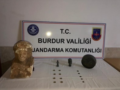Burdur'da 17 Parça Tarihi Eser Ele Geçirildi
