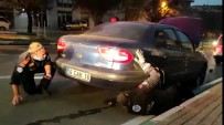Bursa'da Aracın Motoruna Sıkışan Kedi 1 Saat Sonra Kurtarıldı Haberi