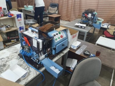 Fabrika Gibi Çalışan Kaçak Tütün Depolarına Baskın