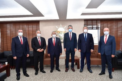 Başkanlardan Çopuroğlu'na 'Hayırlı Olsun' Ziyareti