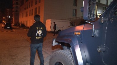 İstanbul'da radikal örgütlere gece yarısı operasyonu