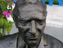 MUSTAFA KEMAL ATATÜRK - CHP'li Bodrum Belediyesi’nin ‘bankta oturan Atatürk heykeli’ tartışmalara neden oldu