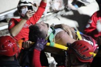 Enkazdan Anne Ölü, Oğlu Yaralı Çıktı