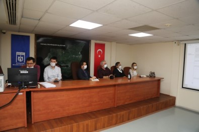 Gölcük Sahil Caddesi'nde Park Sorunu Çözülüyor