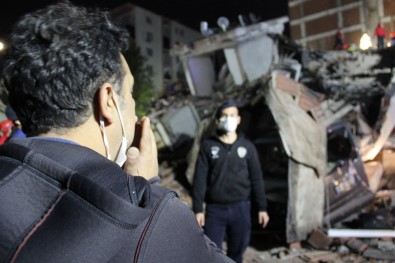 İzmir'deki Depremde Enkaz Altında Kalan Bir Kişi Daha Kurtarıldı