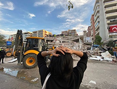İzmir'deki depremden yürek yakan kareler!