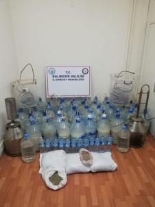 Bandırma'da Sahte İçki Ele Geçirildi