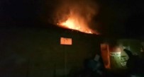 Hayvanların Bulunduğu Ahır Alev Alev Yandı