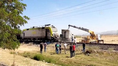 GÜNCELLEME - Kahramanmaraş'ta Hemzemin Geçitte Trenin Çarptığı Kamyonun Sürücüsü Öldü