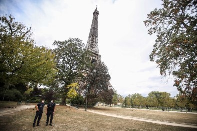 Paris 'Maksimum Alarm' Seviyesine Geçti