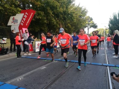 Uluslararası İzmir Maratonu Başladı