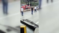 Arnavutköy'de Seyir Halindeki Otobüsün Motoru Alev Aldı