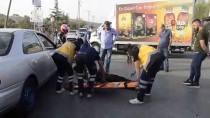 Arnavutköy'de Motosikletle Otomobil Çarpıştı Açıklaması 2 Kişi Yaralandı