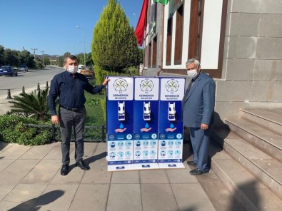 Germencik Belediye Başkanı Öndeş'ten Okullara Dezenfekte Standı