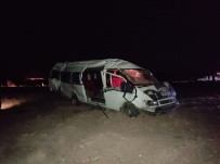 Kontrolden Çıkan Minibüs Takla Attı Açıklaması 5 Yaralı Haberi