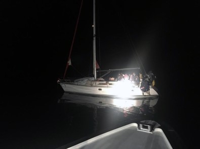 Marmaris Açıklarında 54 Sığınmacı Kurtarıldı